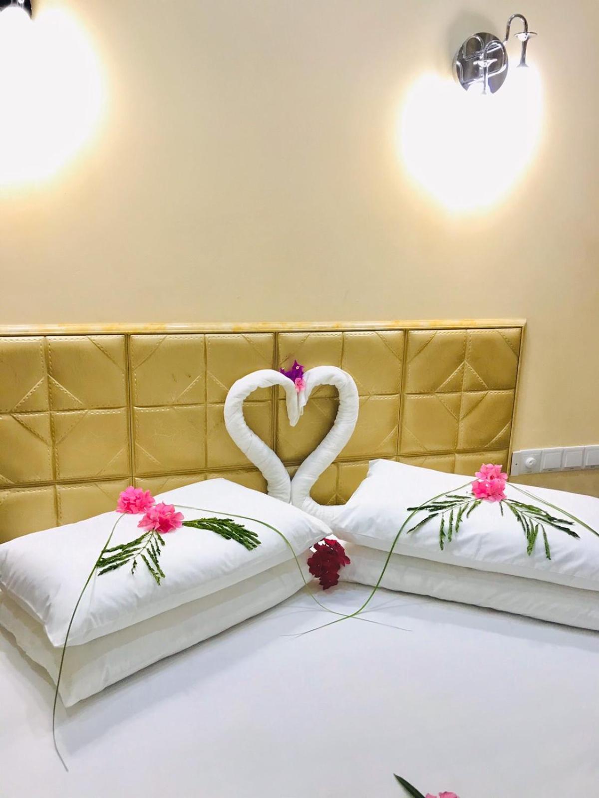 Hotel Abuharee Grand Addu City Zewnętrze zdjęcie
