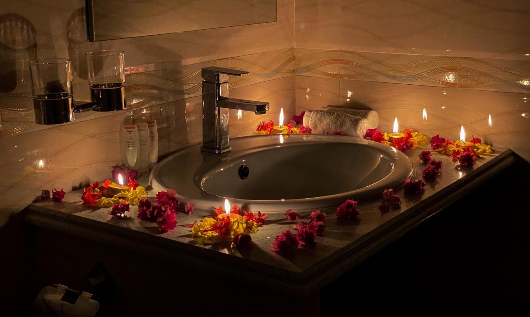 Hotel Abuharee Grand Addu City Zewnętrze zdjęcie