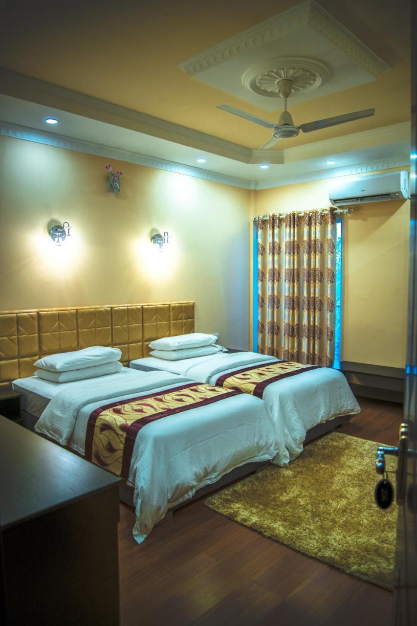 Hotel Abuharee Grand Addu City Zewnętrze zdjęcie
